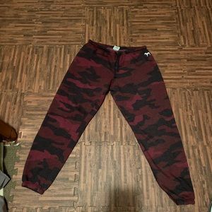 PINK camo sweat pants